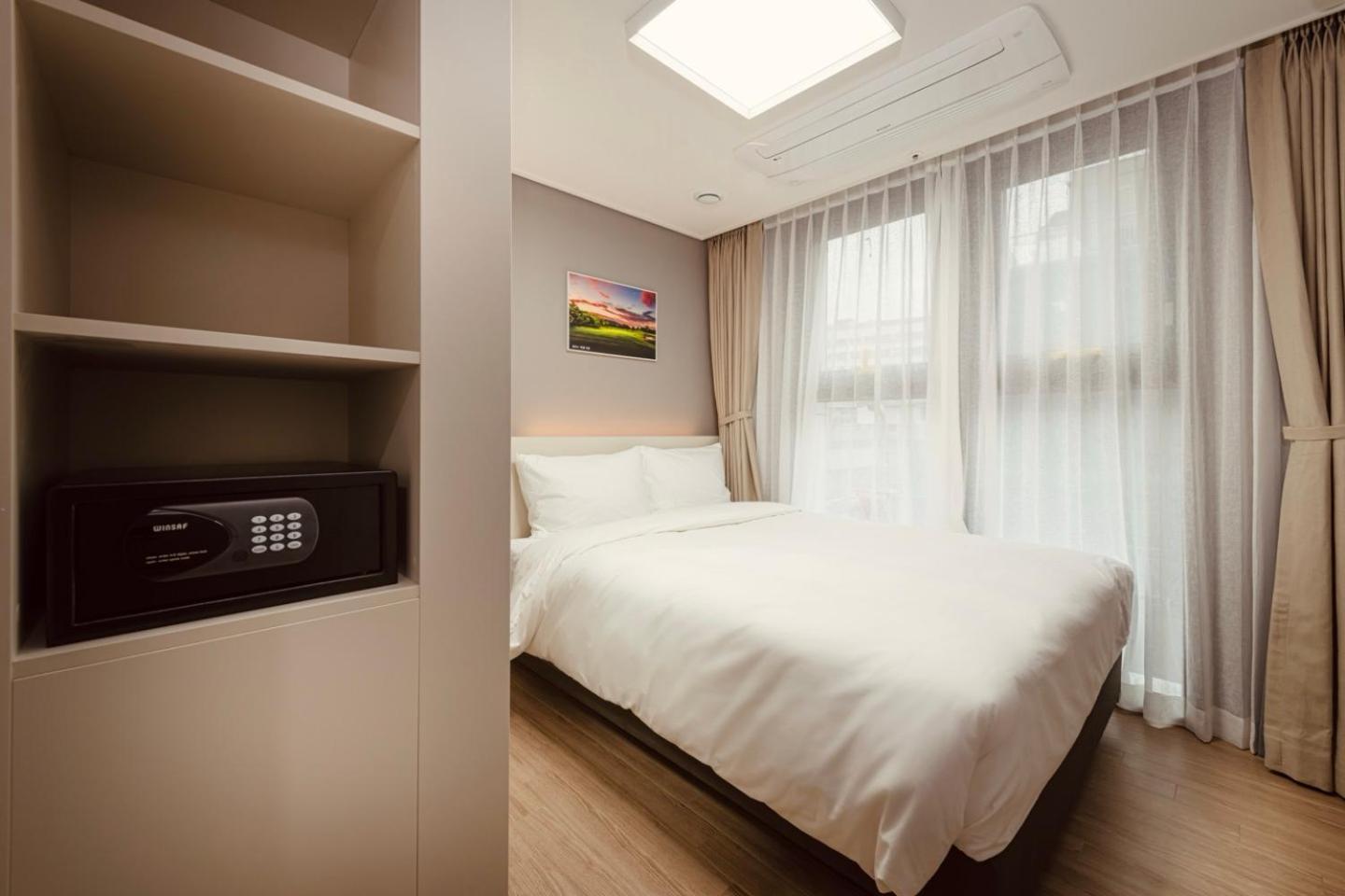 Sollago Myeongdong Hotel & Residence Seoel Buitenkant foto