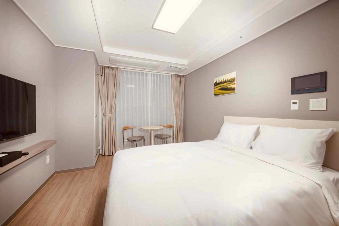 Sollago Myeongdong Hotel & Residence Seoel Buitenkant foto
