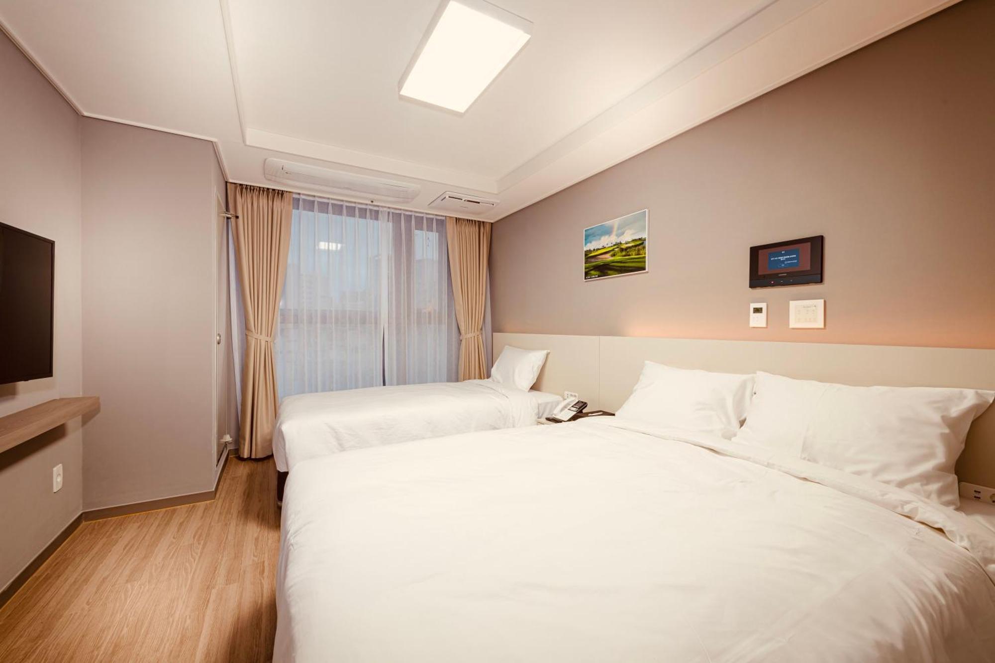 Sollago Myeongdong Hotel & Residence Seoel Buitenkant foto